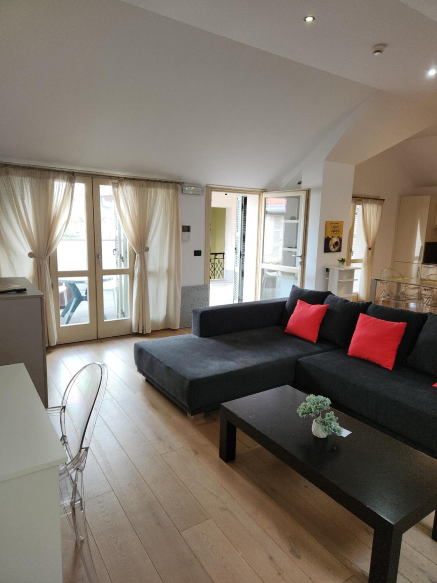 Central Terrace Escape With Jacuzzi Timisoara Exterior photo