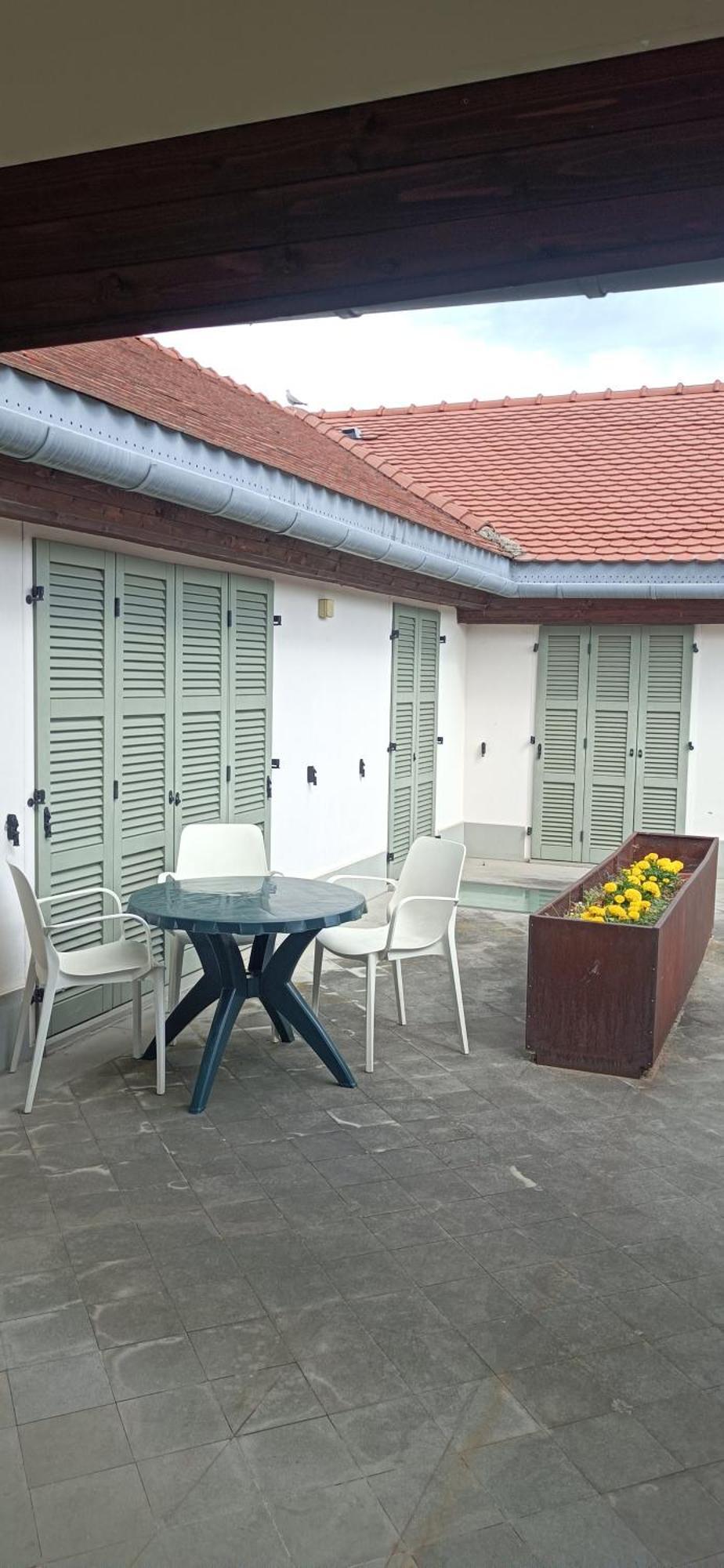 Central Terrace Escape With Jacuzzi Timisoara Exterior photo